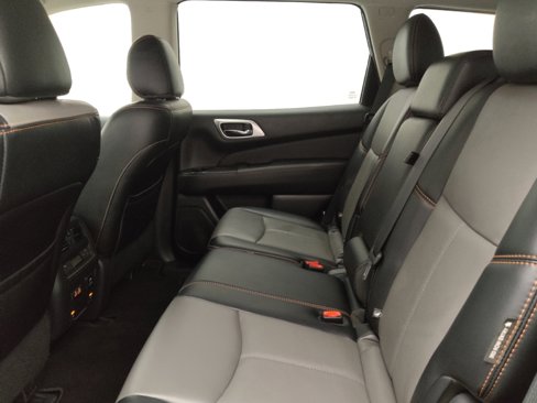 Used 2019 Nissan Pathfinder SL w/ Rock Creek Edition image 18