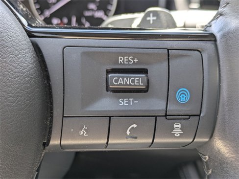 Used 2021 Nissan Rogue SL w/ Premium Package image 16