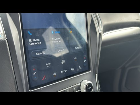 Used 2022 Ford Edge Titanium image 20