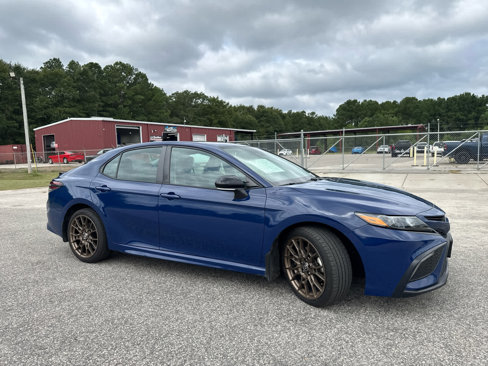 Used 2023 Toyota Camry SE image 9