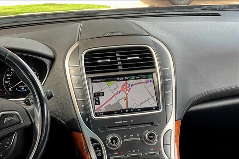 Used 2016 Lincoln MKX Reserve w/ Technology Package image 7