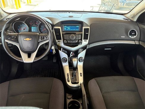 Used 2014 Chevrolet Cruze LT image 24