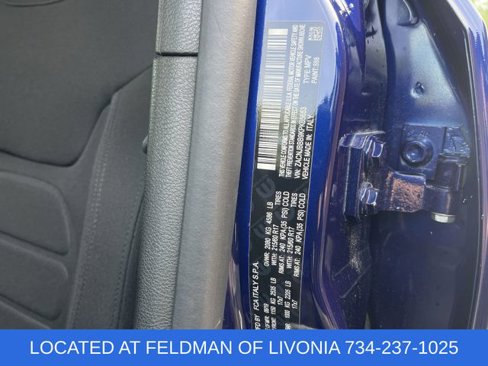 Used 2019 Jeep Renegade Latitude w/ Cold Weather Group image 32