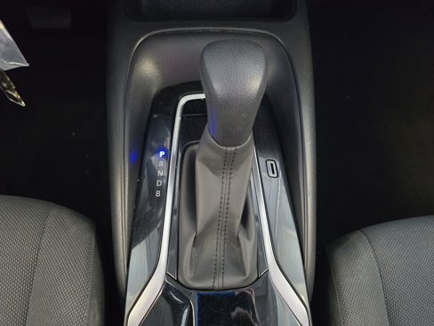 Used 2022 Toyota Corolla L image 9