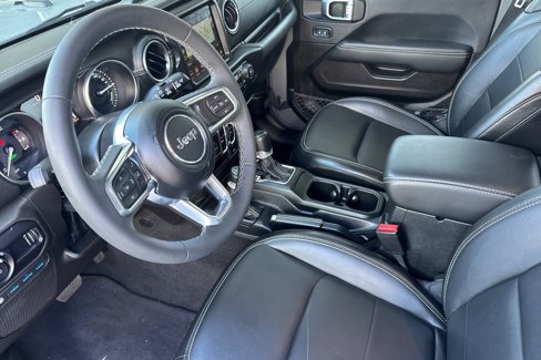 Used 2023 Jeep Wrangler Unlimited Sahara image 10