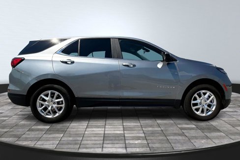 Used 2023 Chevrolet Equinox LT image 16