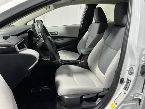Used 2022 Toyota Corolla LE image 21