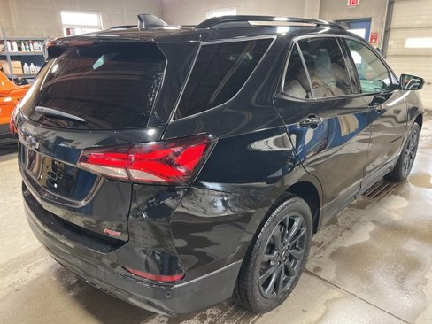 Used 2024 Chevrolet Equinox RS w/ LPO, Floor Liner Package image 5