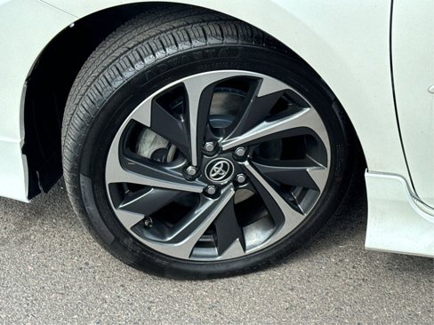 Used 2017 Toyota Corolla iM image 28