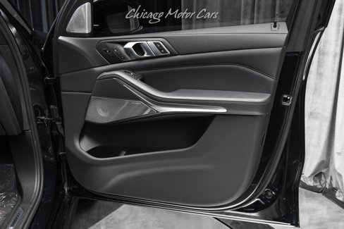 Used 2020 BMW X5 M50i w/ Executive Package image 36
