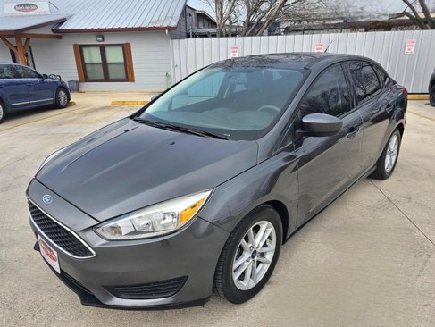 Used 2018 Ford Focus SE image 1
