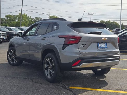New 2025 Chevrolet Trax LT w/ Driver Confidence Package image 14