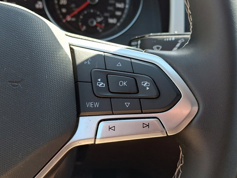 Used 2021 Volkswagen Atlas SE w/ Panoramic Sunroof Package image 23