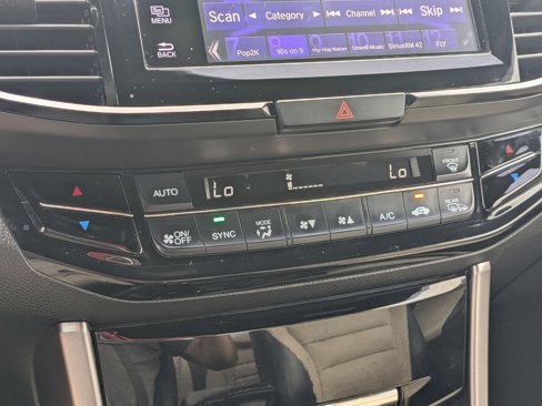 Used 2017 Honda Accord EX-L image 27