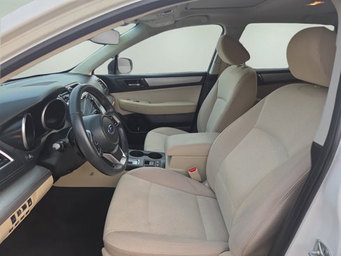 Used 2019 Subaru Outback 2.5i Premium image 32