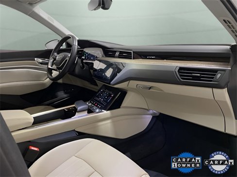 Used 2021 Audi e-tron Premium Plus w/ Premium Plus Package image 81