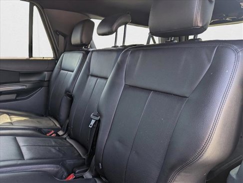 Used 2019 Ford Expedition Max XLT image 25