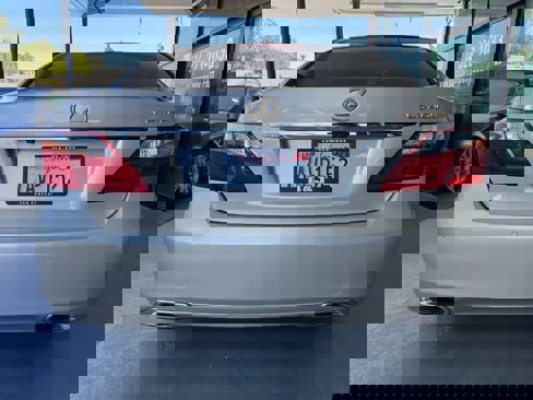 Used 2011 Lexus LS 460 image 14