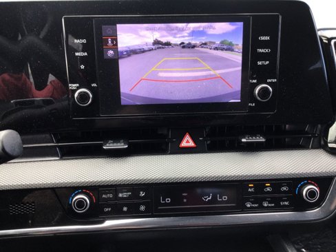 Used 2023 Kia Sportage LX image 10