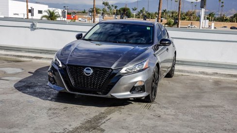 Used 2022 Nissan Altima 2.5 SR w/ Midnight Edition Package image 4
