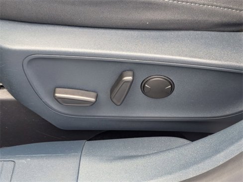 Used 2023 Ford Maverick XL image 16