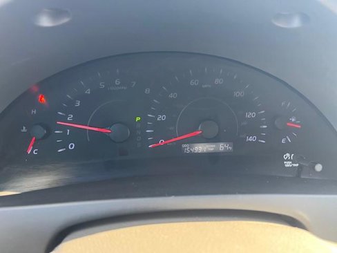 Used 2010 Toyota Camry LE image 8