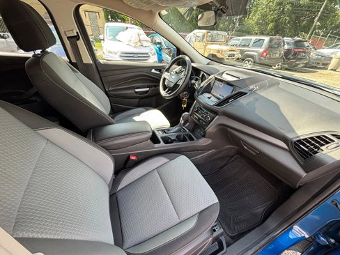 Used 2017 Ford Escape SE w/ Equipment Group 201A image 22