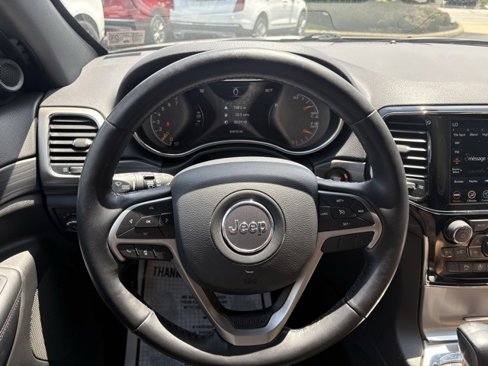 Used 2021 Jeep Grand Cherokee Laredo X image 34