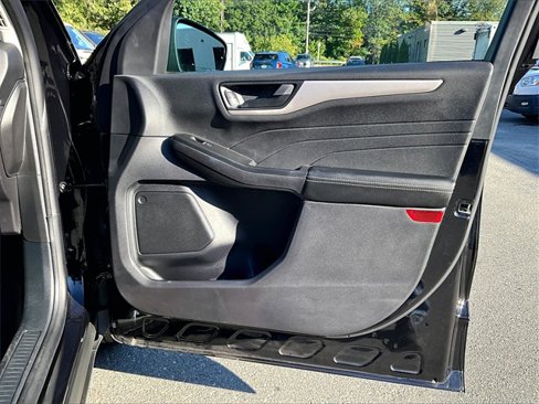 Used 2022 Ford Escape SE w/ Cold Weather Package image 20