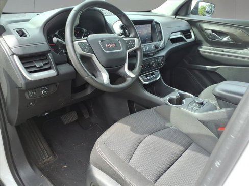 Used 2022 GMC Terrain SLE w/ Driver Convenience Package image 11