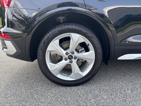 Certified 2025 Audi Q5 2.0T Premium Plus image 23
