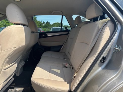 Used 2019 Subaru Outback 2.5i Premium image 30