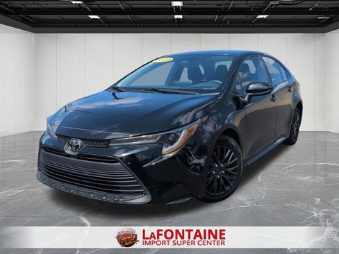 Certified 2023 Toyota Corolla LE image 1