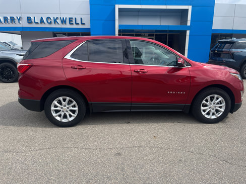Used 2018 Chevrolet Equinox LT image 2