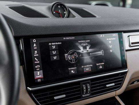 Certified 2019 Porsche Cayenne image 26