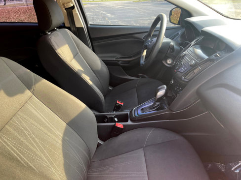 Used 2018 Ford Focus S image 32
