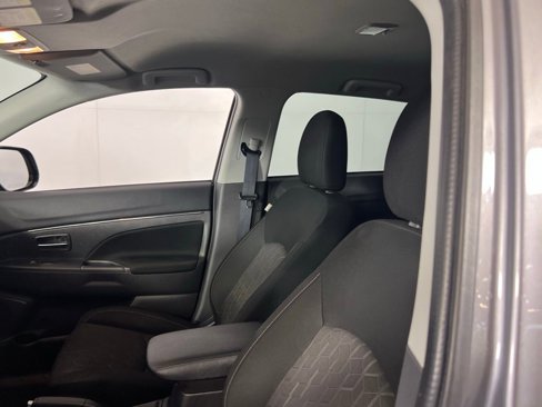 Used 2024 Mitsubishi Outlander Sport ES image 23