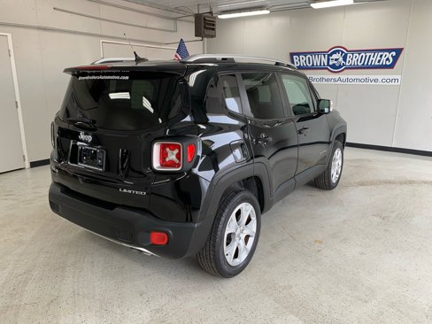 Used 2017 Jeep Renegade Limited image 8