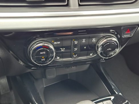 New 2025 Chevrolet Trax LT w/ Driver Confidence Package image 21
