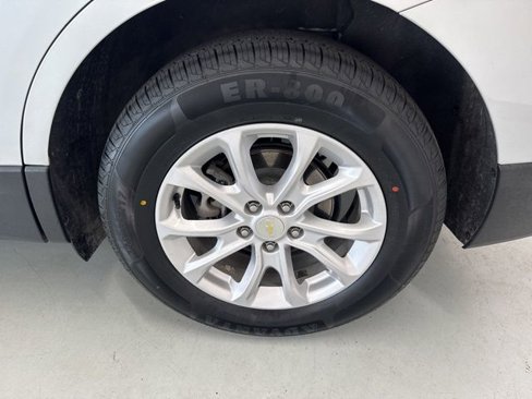 Used 2021 Chevrolet Equinox LS image 7