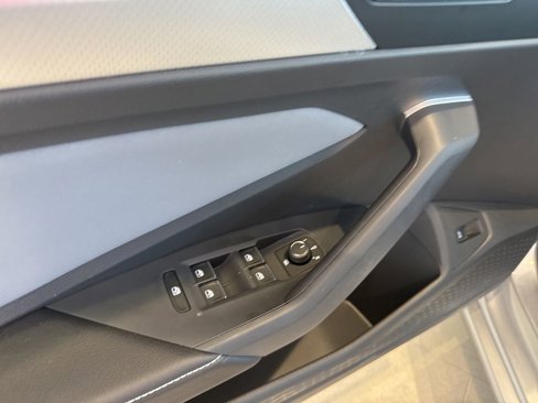 New 2025 Volkswagen Jetta SE image 17