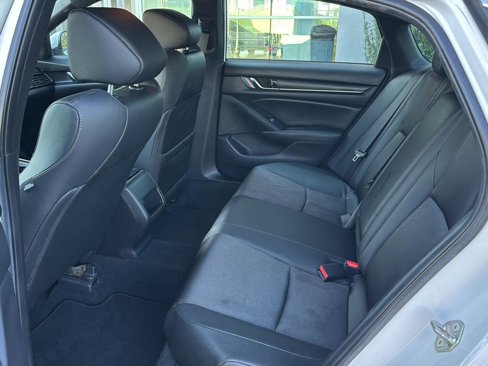Used 2019 Honda Accord Sport image 9