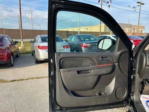 Used 2013 GMC Yukon XL SLT image 9