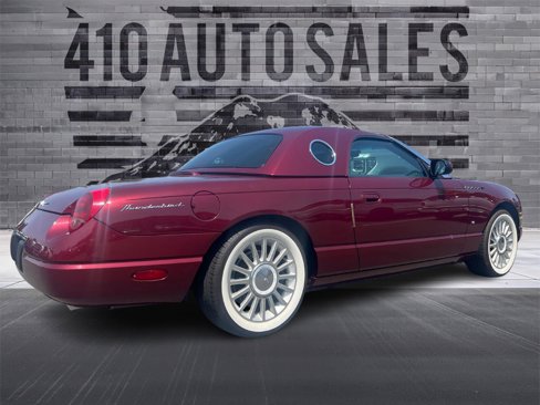 Used 2004 Ford Thunderbird Deluxe image 3