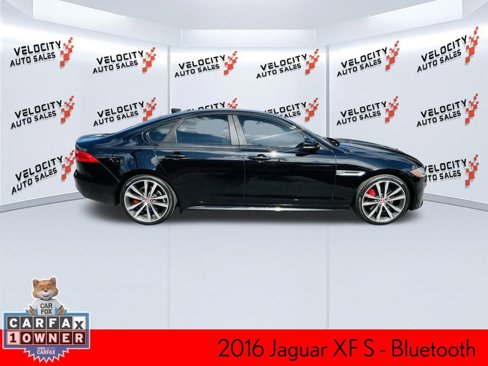 Used 2016 Jaguar XF S image 2