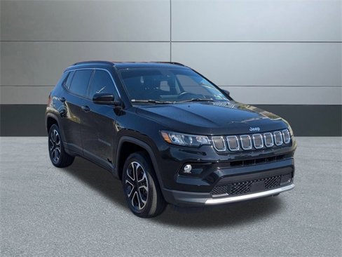 Used 2022 Jeep Compass Limited image 8