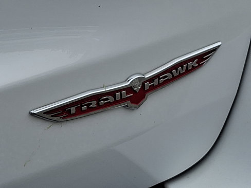 Used 2021 Jeep Grand Cherokee Trailhawk w/ Trailhawk Luxury Group image 35
