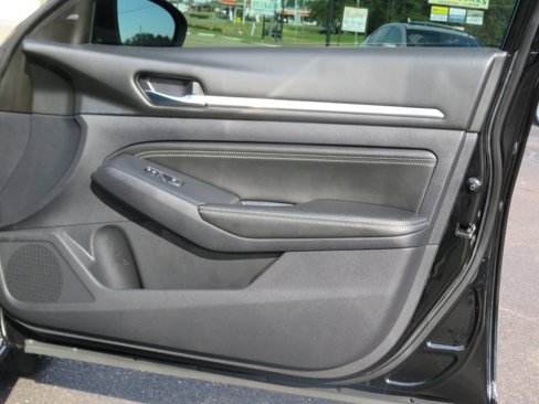 Used 2019 Nissan Altima 2.5 SV image 37