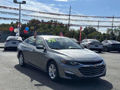 Used 2024 Chevrolet Malibu LT image 1