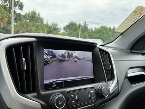 Used 2023 GMC Terrain SLT image 19